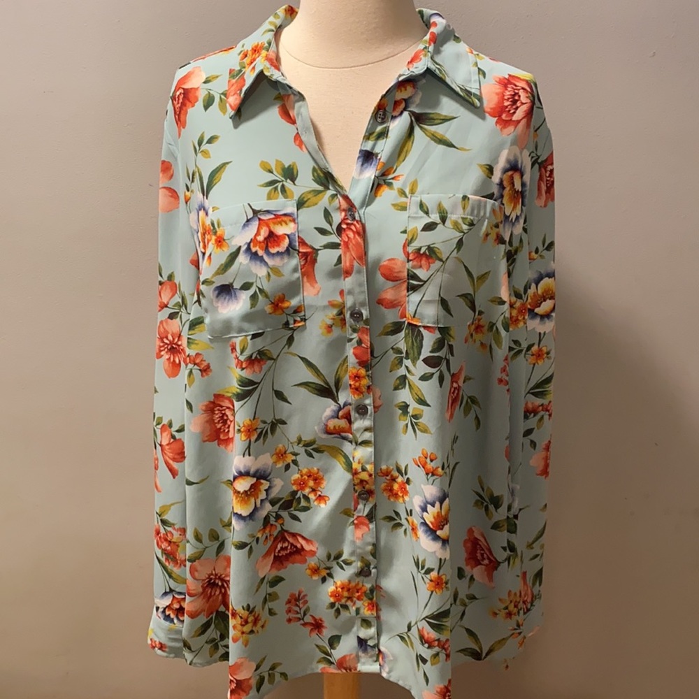 🔥Roz & Ali long sleeve floral button up
